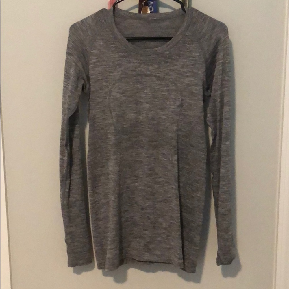 Swiftly tech long sleeve in Grey!